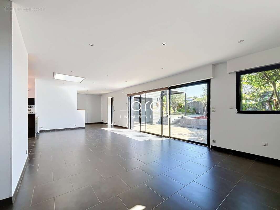 Maison 207 m² à Cysoing  - photo 3