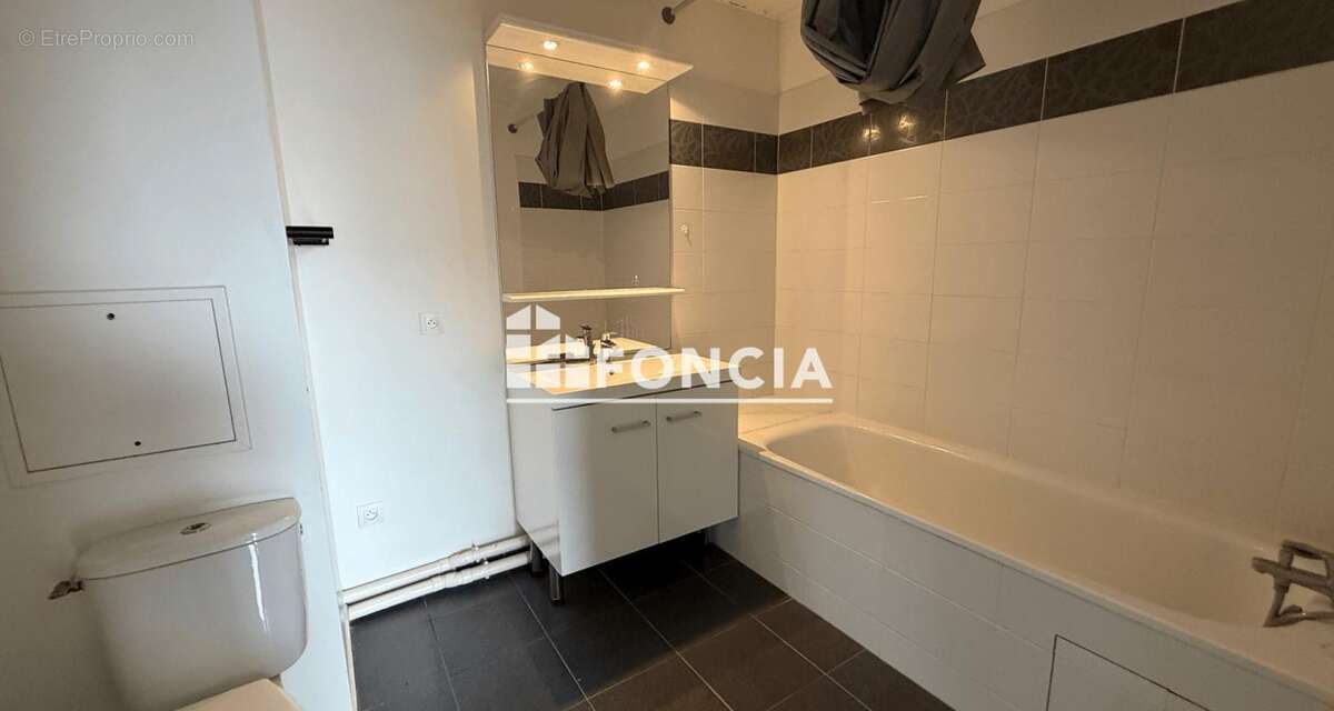 Appartement à SAINT-MAUR-DES-FOSSES