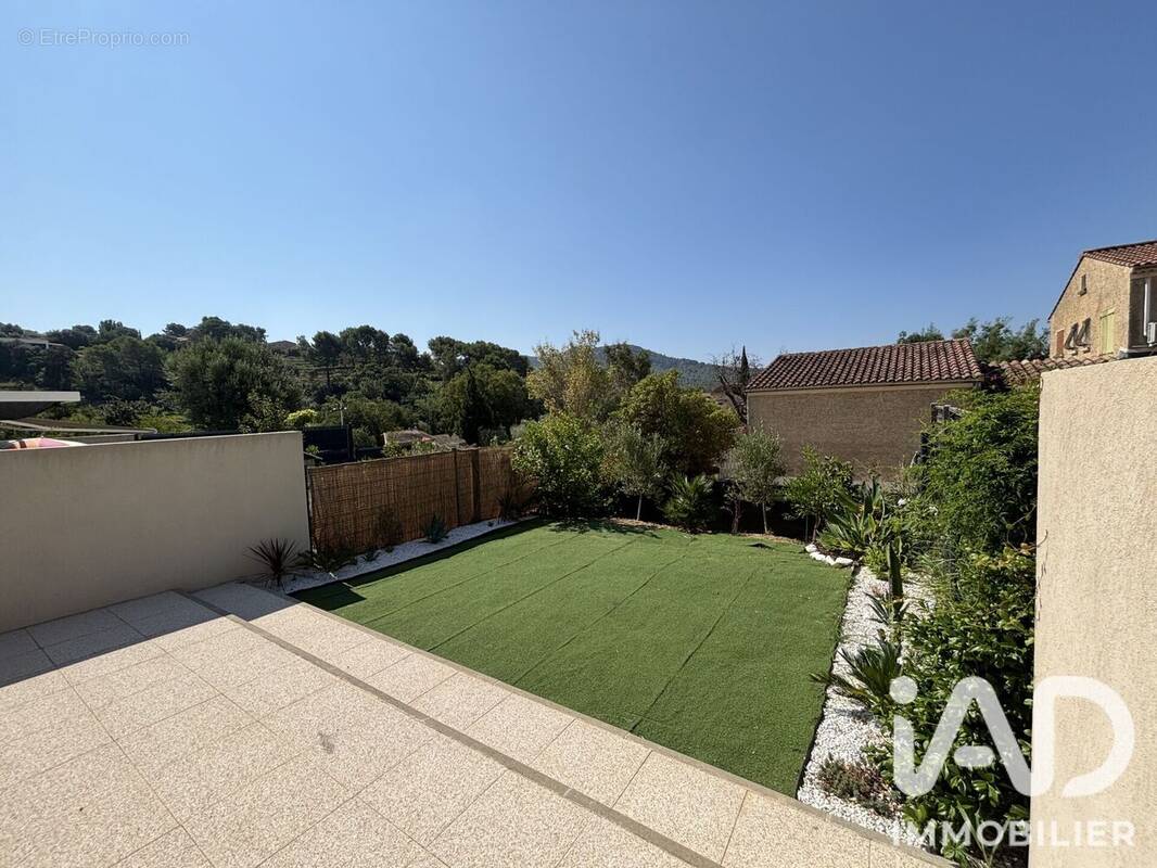 Photo 1 - Maison à LE CASTELLET