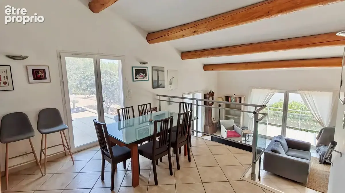 Villa de caractère avec piscine à débordement, vue dégagée et appartement indépendant - photo 4