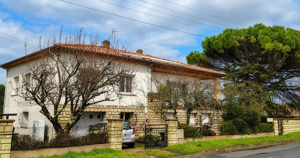 Maison à SAINT-GEORGES-DE-DIDONNE