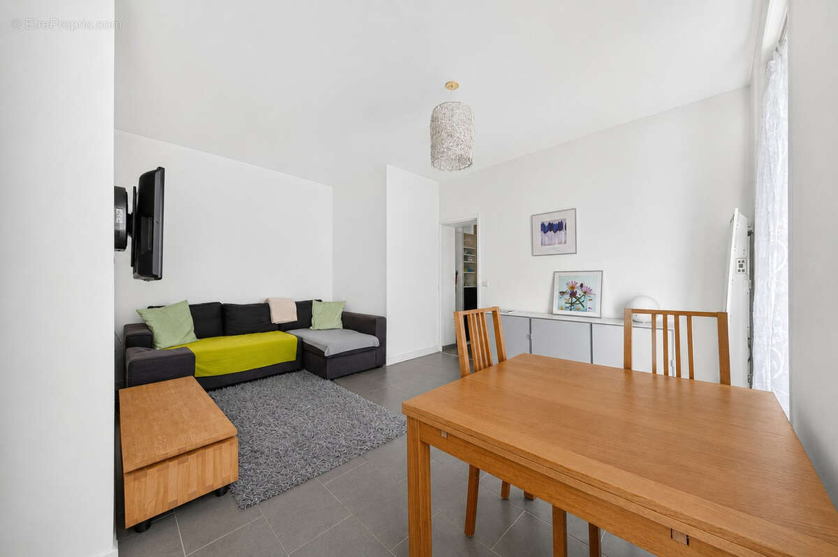 Appartement à PARIS-11E