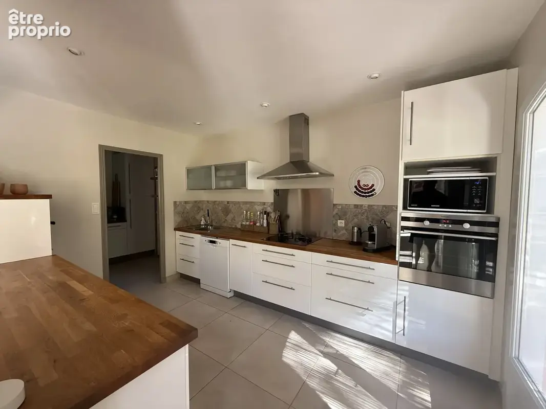 MAZAN   Villa d'exception de 240 m2, piscine chauffée, parc arboré de 2 500 m2 sans vis-à-vis - photo 14