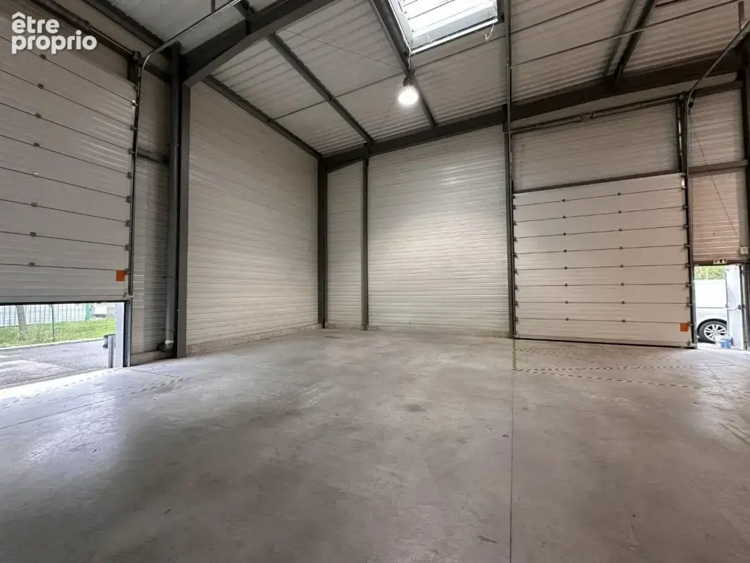 Commerce 960 m² à vendre à Castelnau-D'estretefonds (31620) - photo 2
