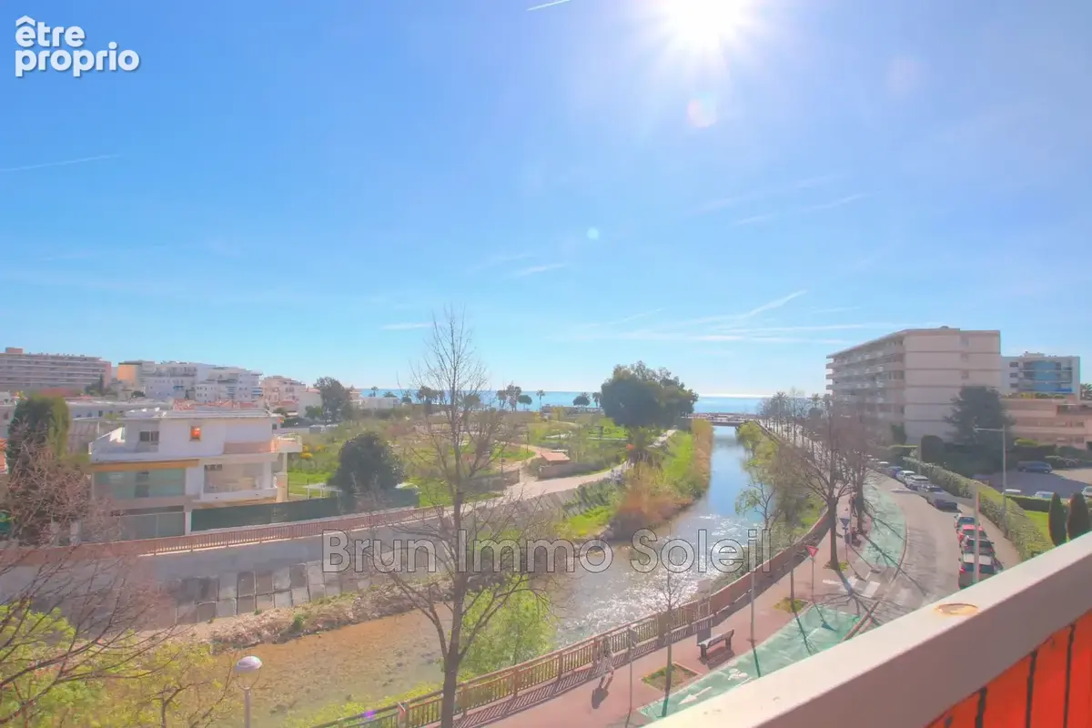 Appartement 89 m² à Cagnes-Sur-Mer  - photo 2