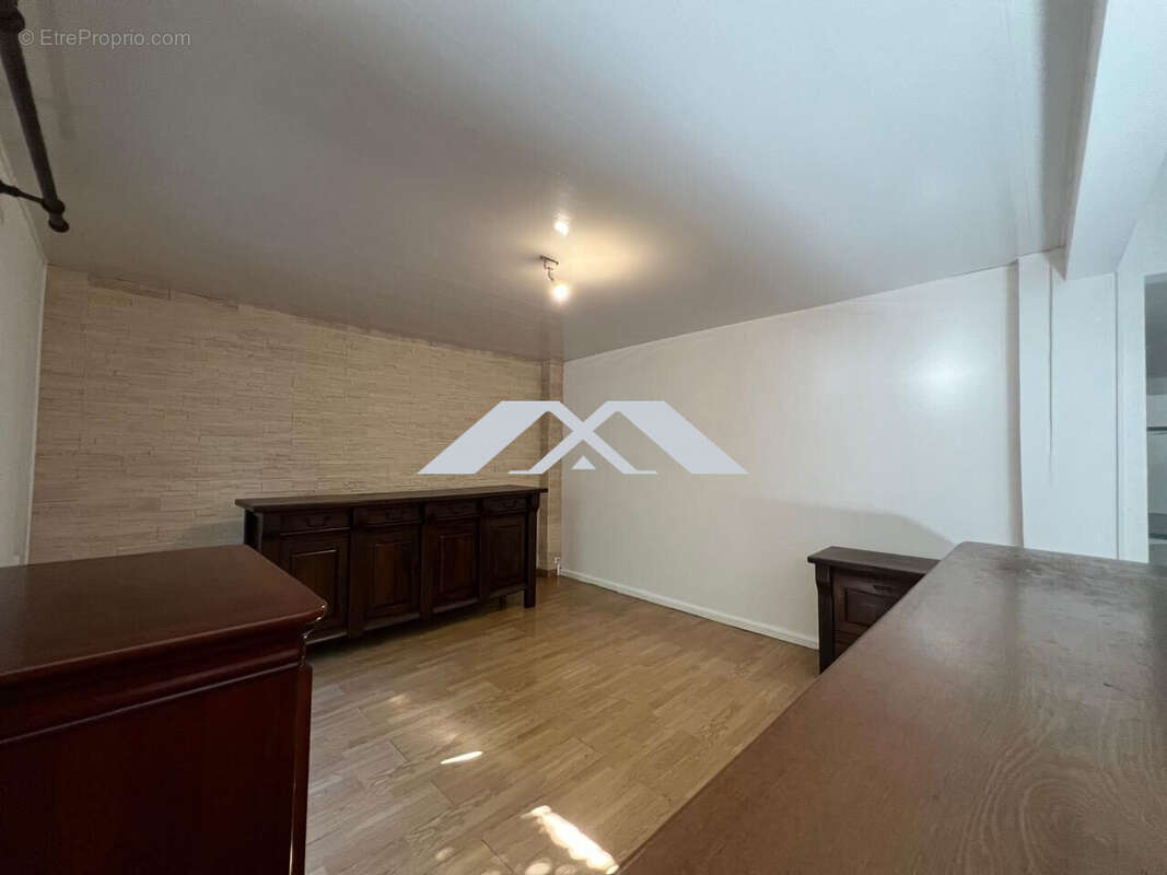 Maison 84 m² à Saint-Joseph  - photo 4