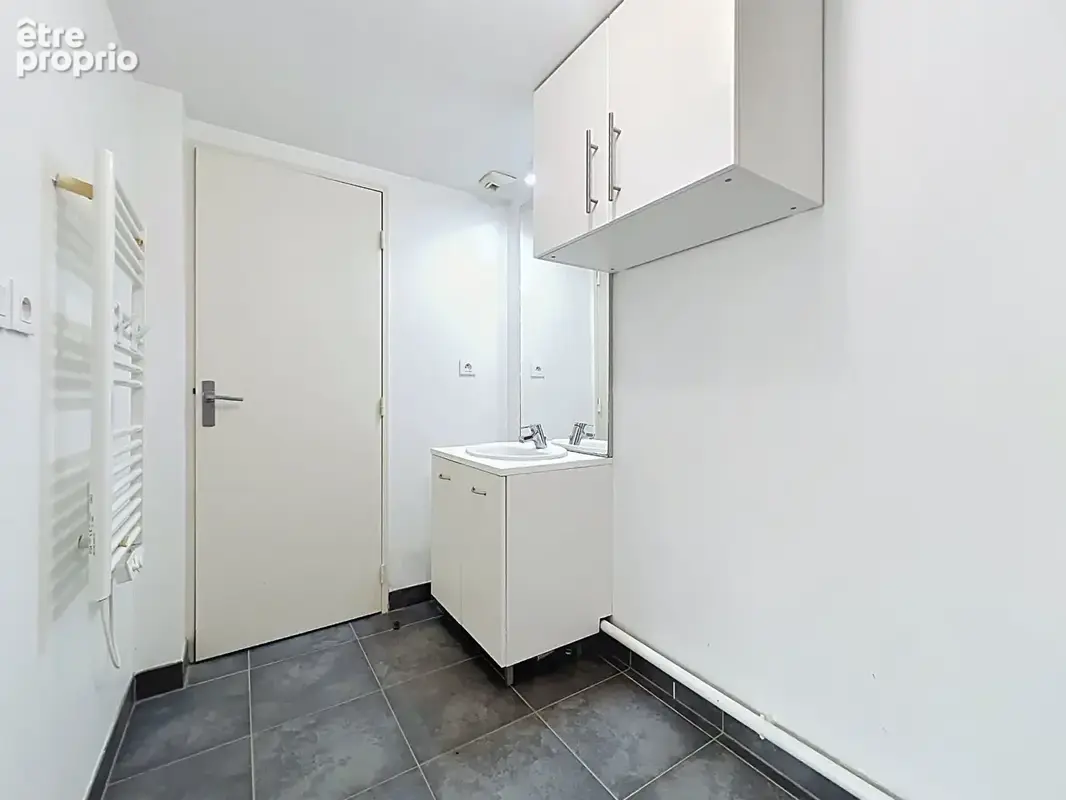 T2 en rez-de-jardin avec terrasse, jardin & double box - les camoins - photo 6