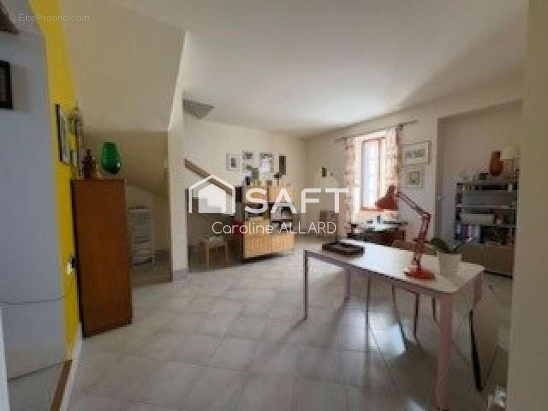 Maison 176 m² à Montpezat  - photo 5