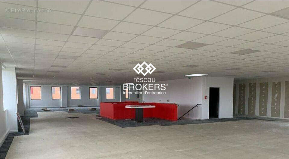 Commerce à TREMBLAY-EN-FRANCE