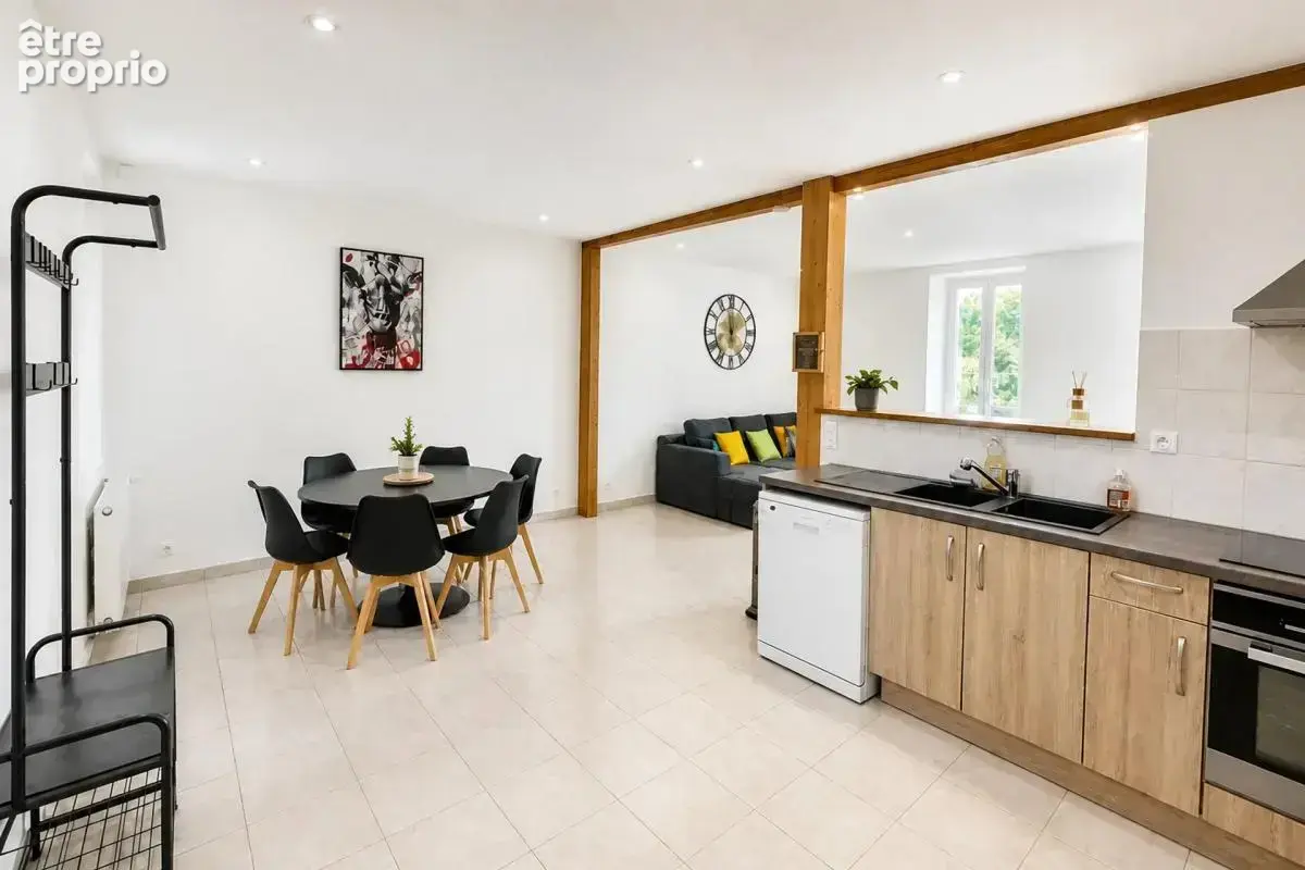 Appartement de 4 pièces de 84 m² au Creusot - photo 3
