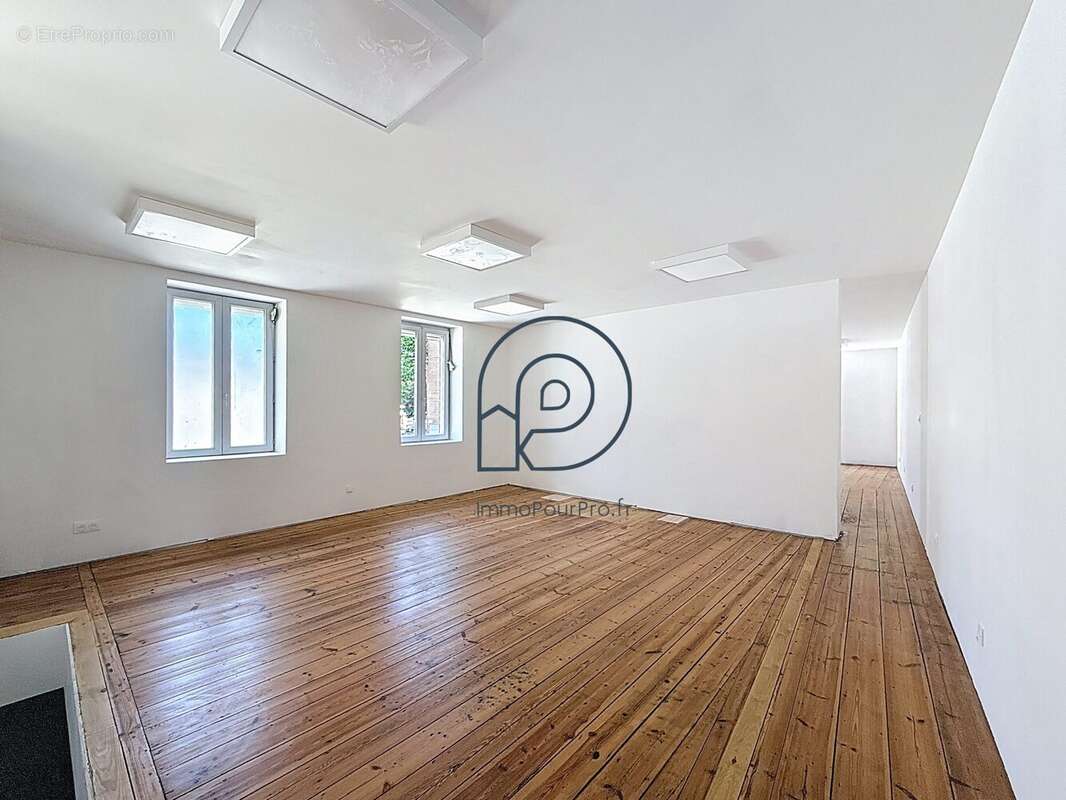 Commerce à LA MADELEINE