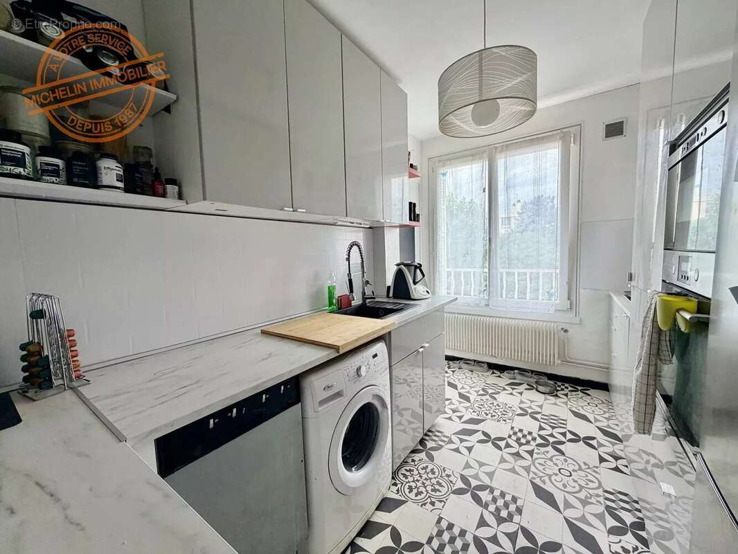 Appartement à CHAMPAGNE-AU-MONT-D'OR