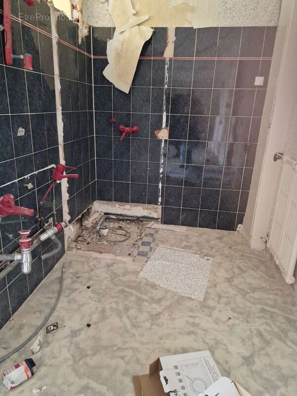 Appartement à CHARMES