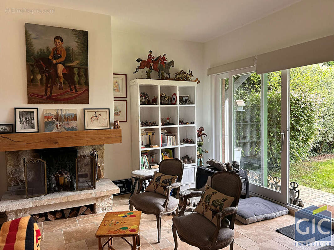 Appartement à TOURGEVILLE