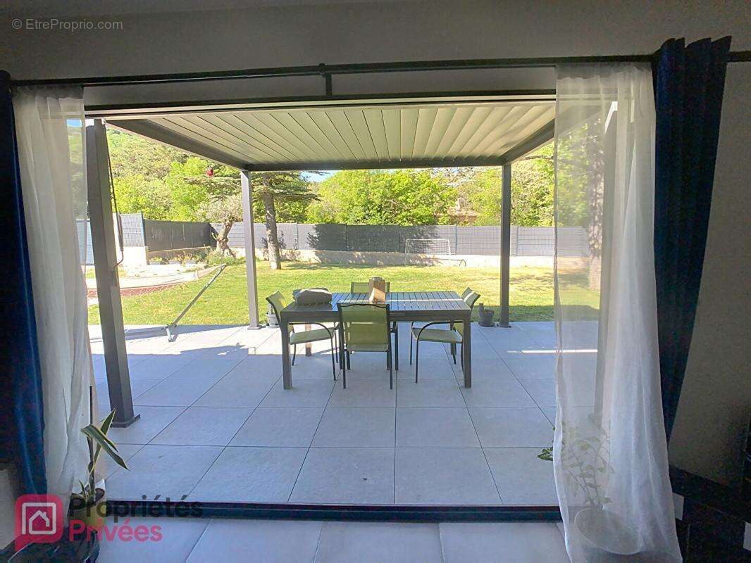 Maison Plan D Aups Sainte Baume 4 pièce(s) 94 m2 - photo 4