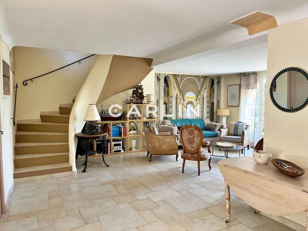 Maison à LA CROIX-VALMER