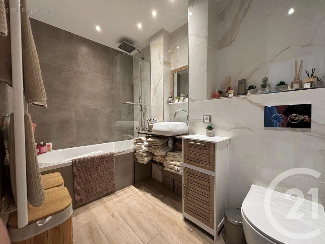 Appartement à LE CANNET