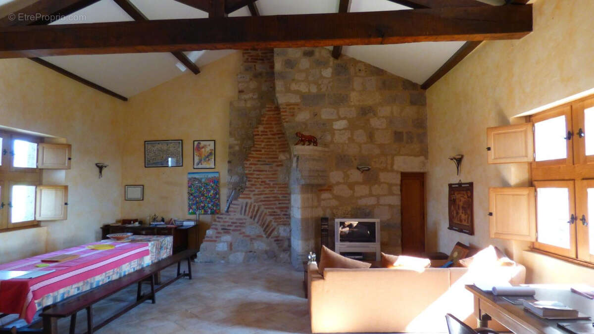 Chateau xii eme - photo 10