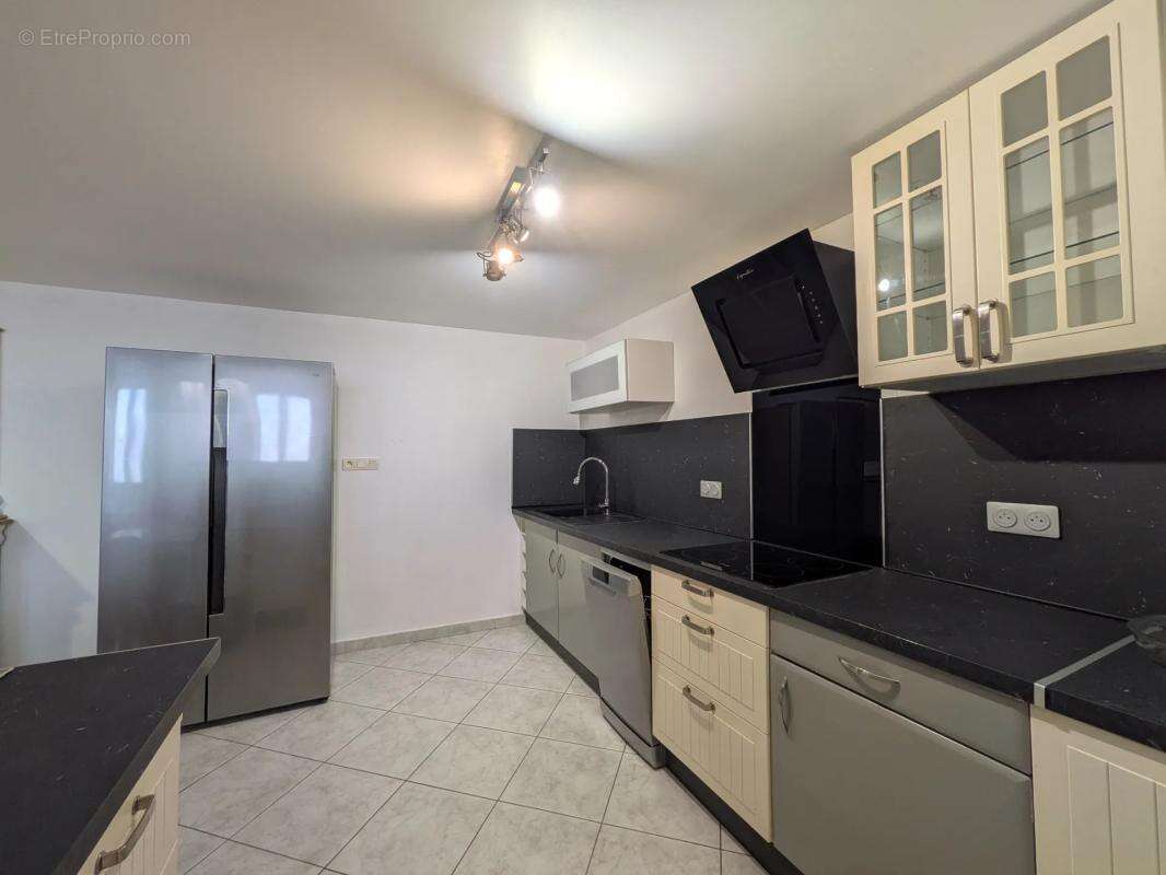 Appartement à LEZIGNAN-CORBIERES