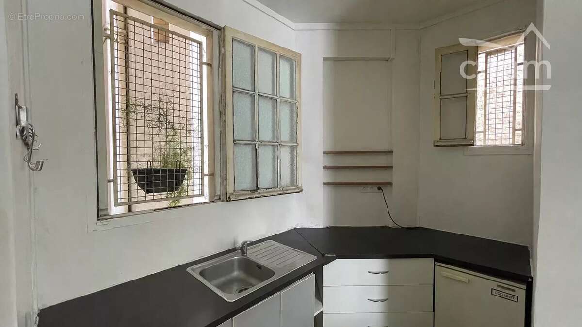 Appartement à PARIS-19E