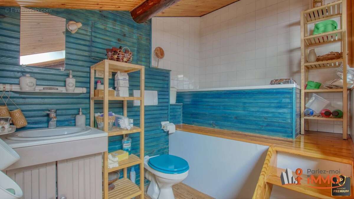 Appartement à SAINT-JEAN-BONNEFONDS