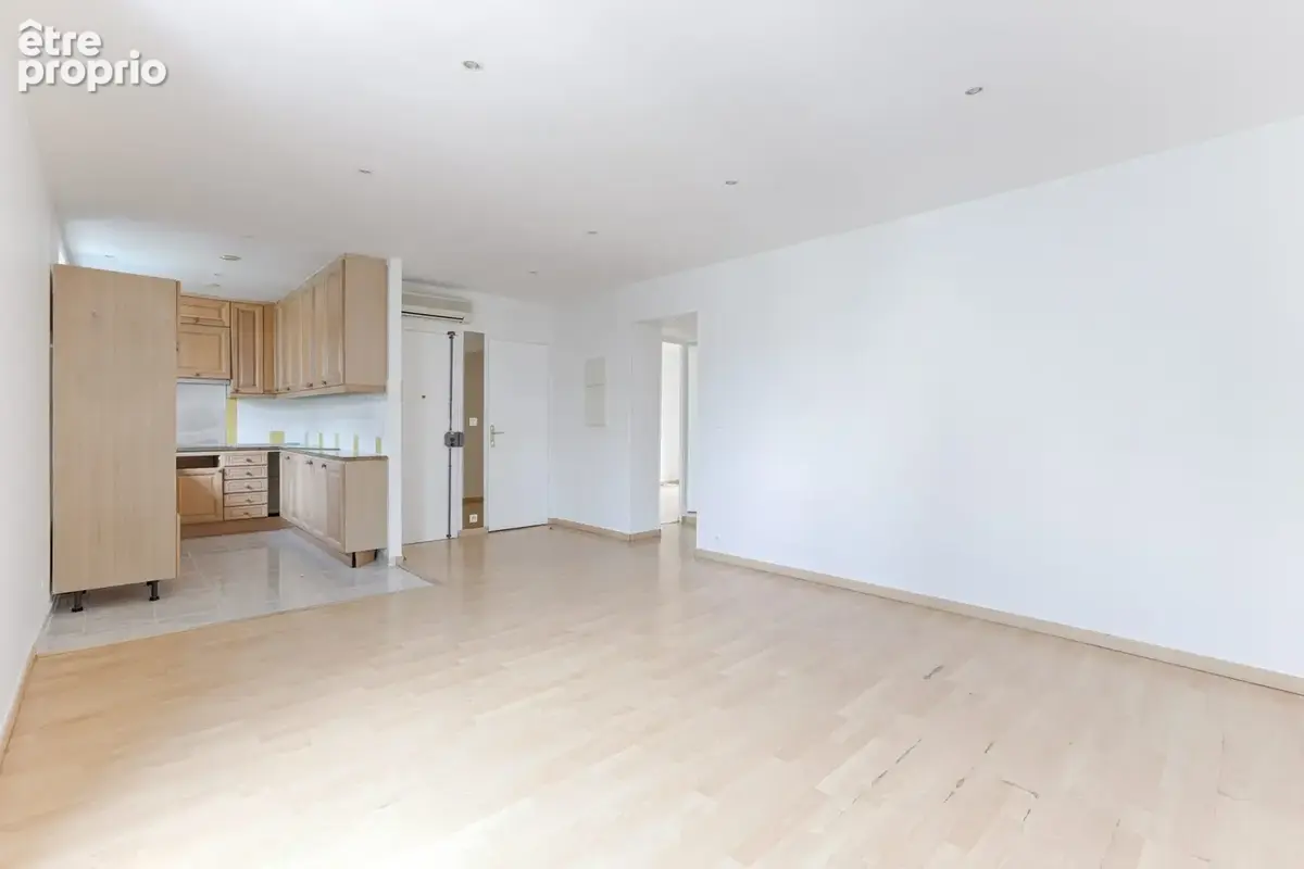 Appartement à LA GARENNE-COLOMBES