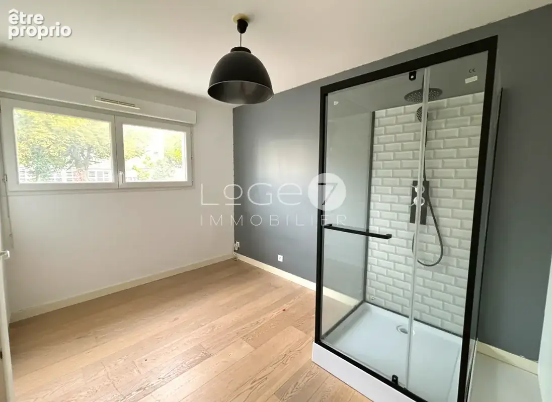Appartement t4 avec balcon, cave et garage   centre-ville de lorient - photo 5