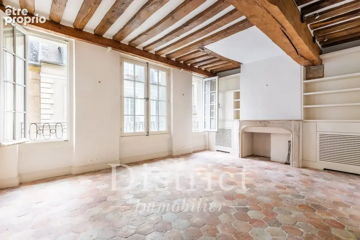 Appartement à PARIS-4E
