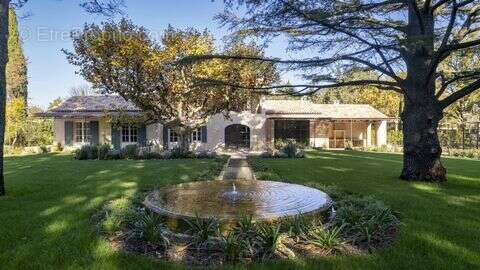 Maison à EYGALIERES