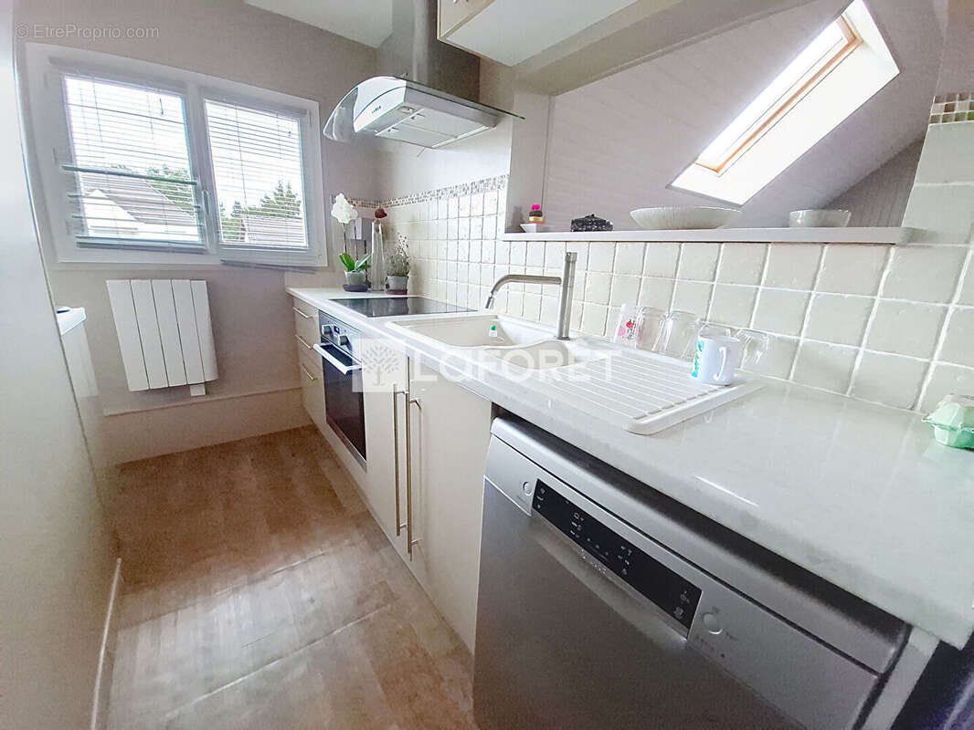 Appartement à BAILLY-ROMAINVILLIERS