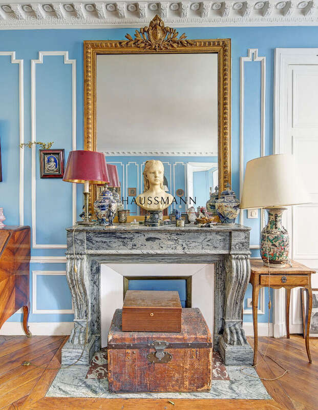 Appartement à PARIS-8E