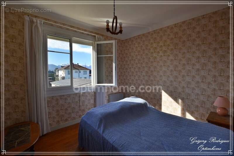 Maison à AVEZAC-PRAT-LAHITTE