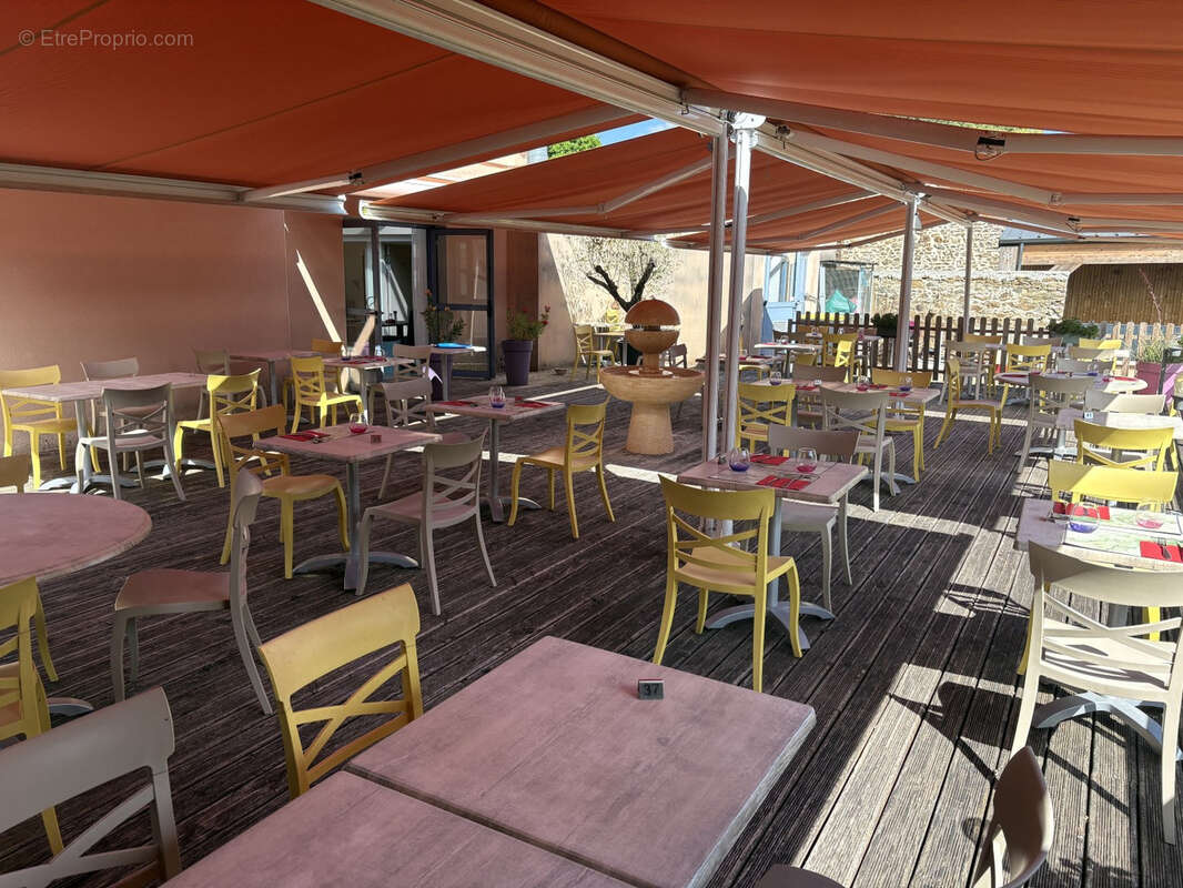Region pompadour restaurant murs et fonds - photo 8
