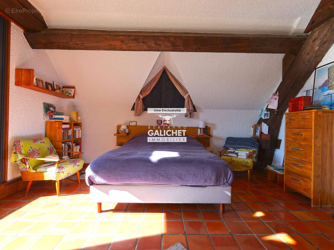 Maison à LA BATIE-VIEILLE