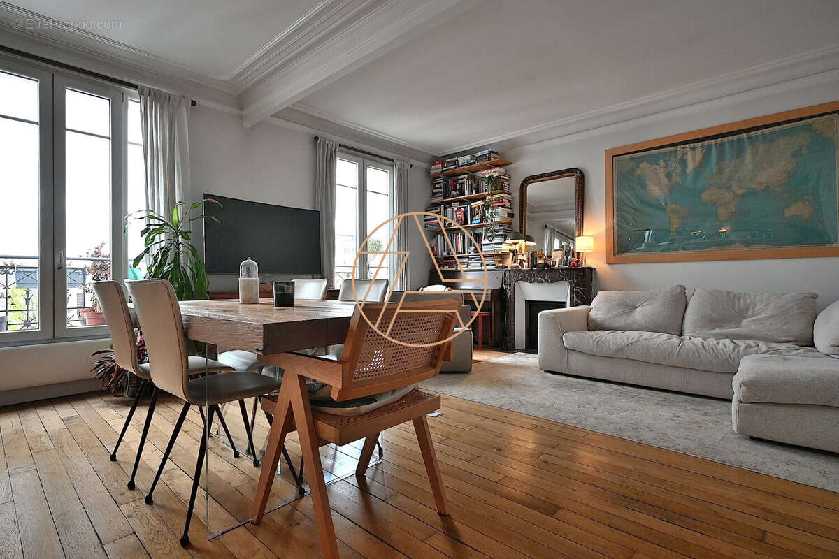 Appartement à PARIS-12E