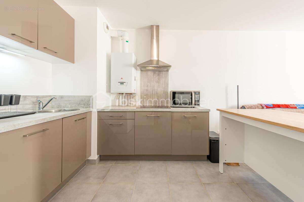 Appartement à POISY