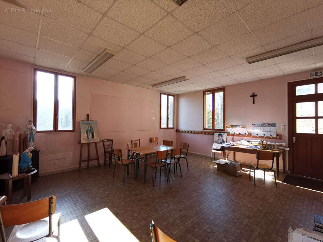 Appartement à BROU