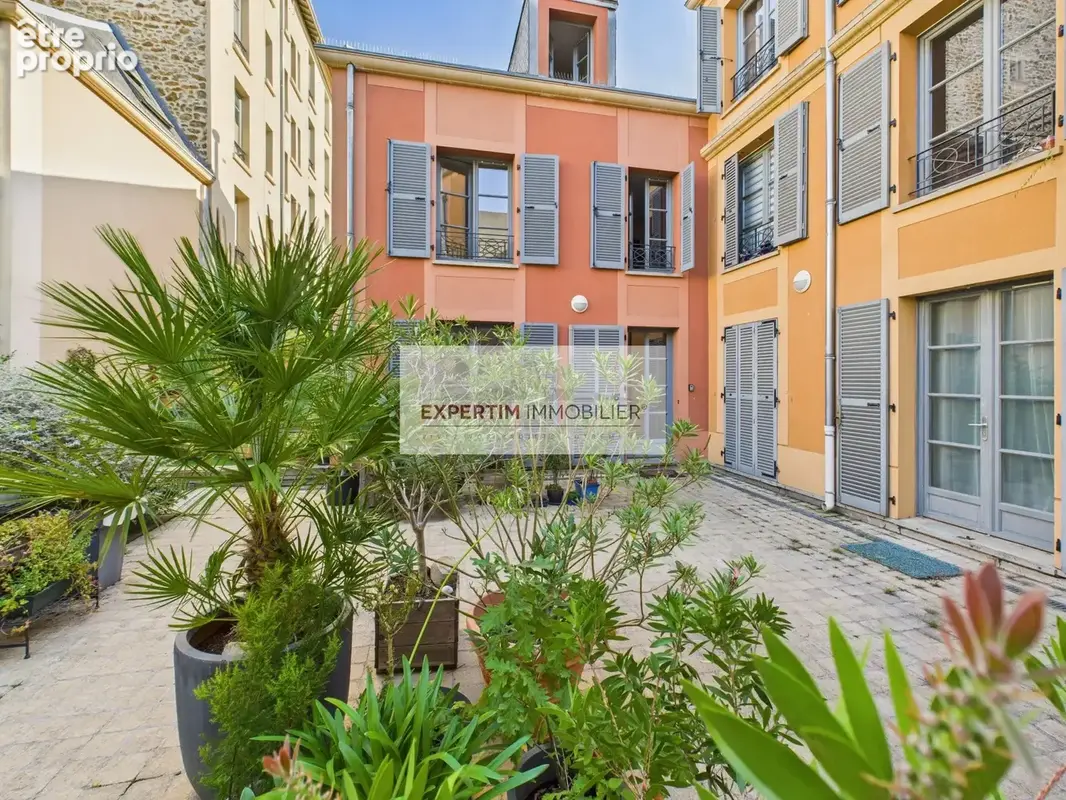 Photo Maison à Versailles au prix de 700 000€
