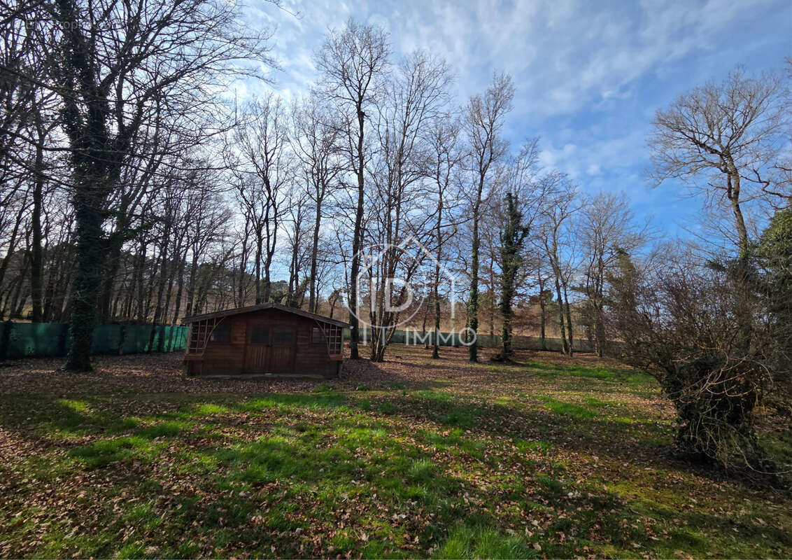 Maison à MONTPON-MENESTEROL