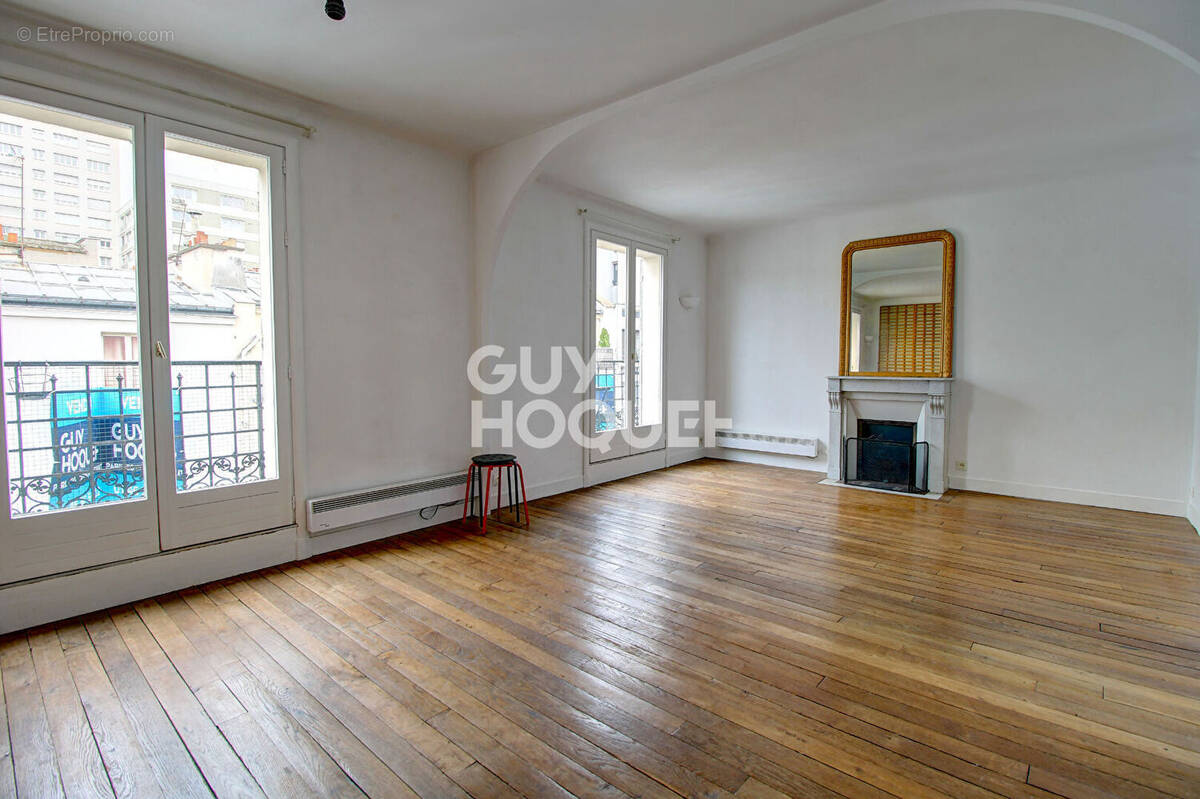 Appartement à PARIS-20E