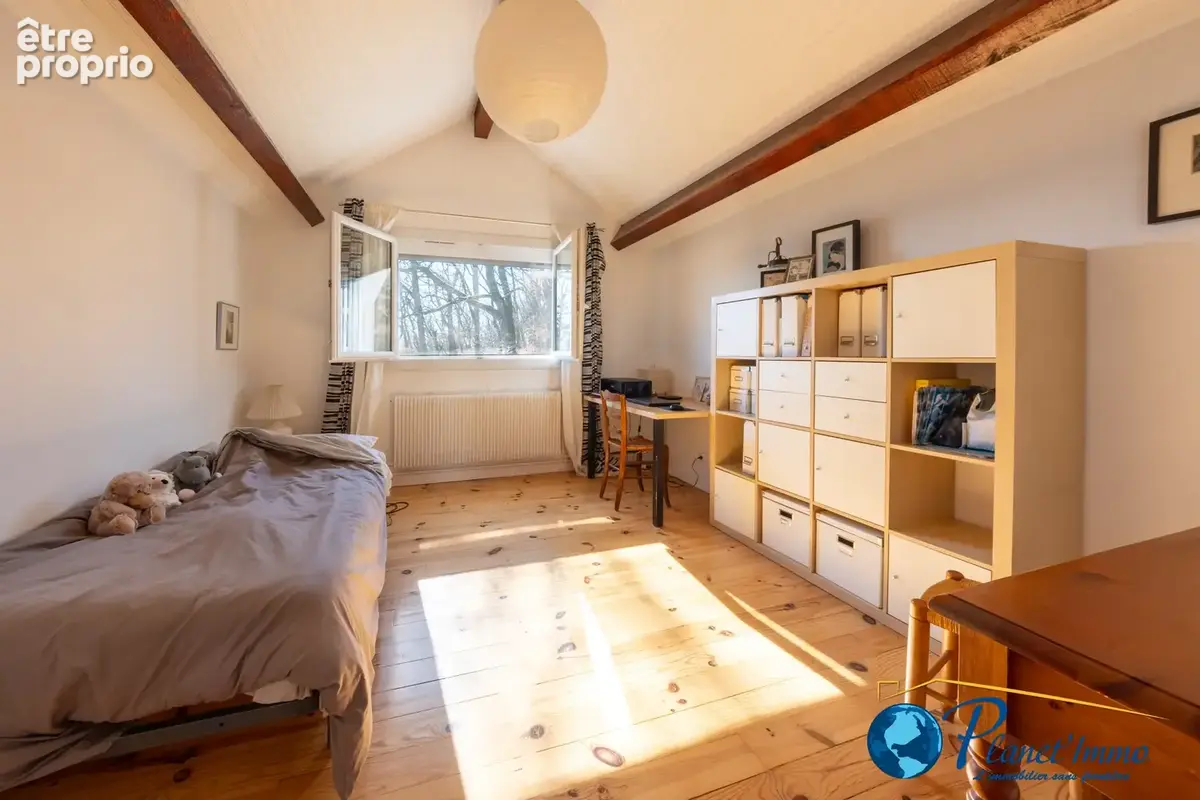 L'Étrat / Maison individuelle de 127m2 habitable + 93m2 d'annexes sur terrain de 839m2 - photo 8