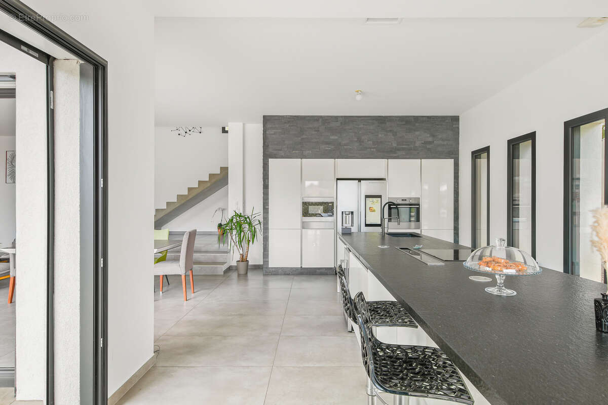 Maison à LA VALETTE-DU-VAR