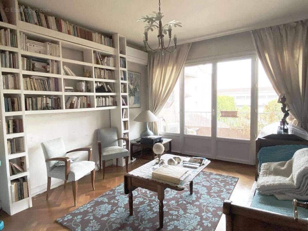 Appartement à ROMANS-SUR-ISERE