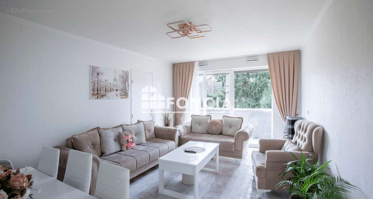 Appartement à ELANCOURT