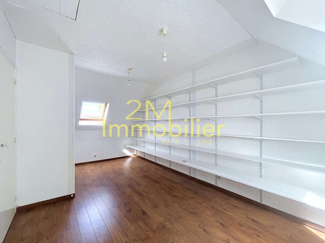 A vendre - maison familiale - photo 8
