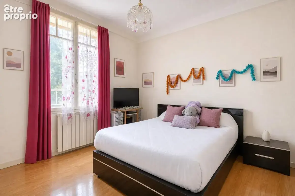 Maison 5 chambres et 2 appartements à Toulon Est - photo 13
