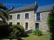 Maison à REVILLE