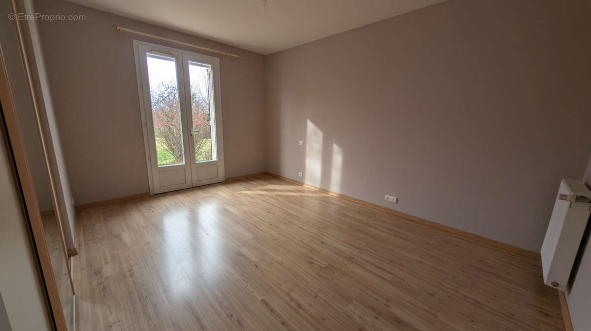 Maison à THEGRA