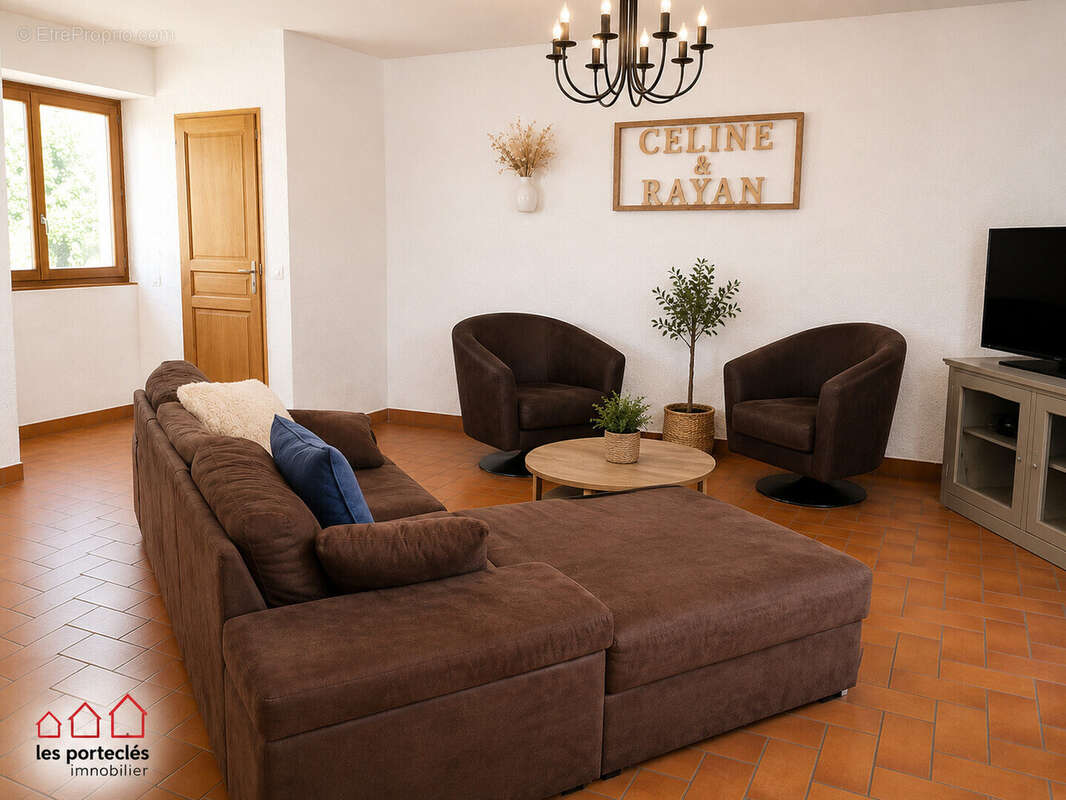 Maison 7 pièces 135 m² à vendre à Entre-Deux-Guiers (38380) - photo 27