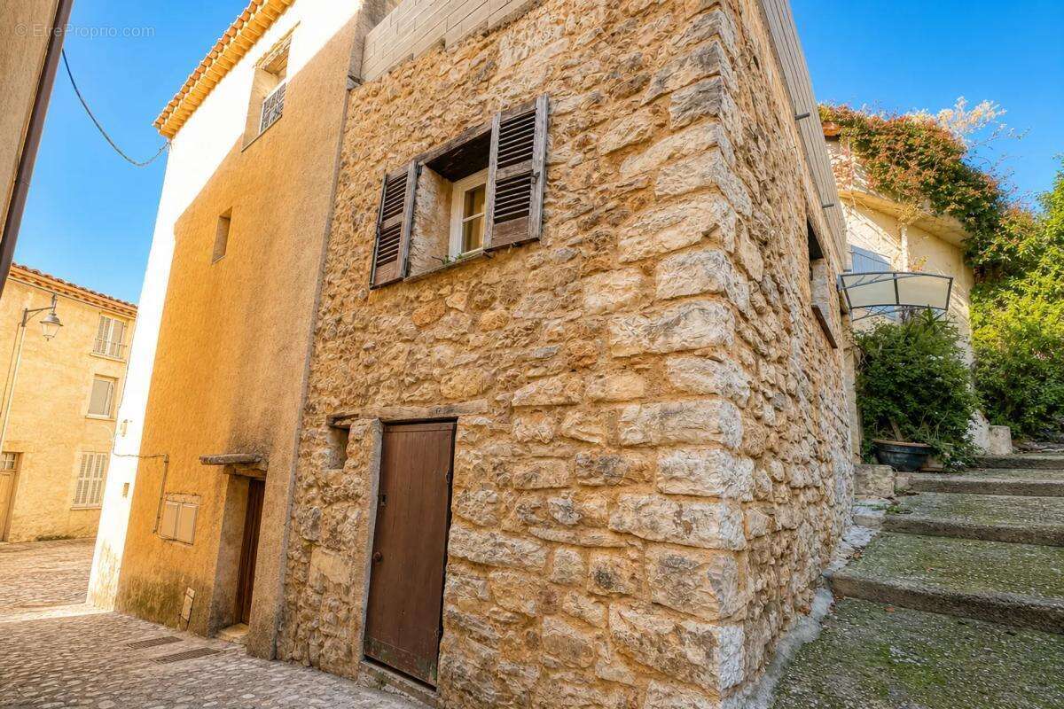 Maison de 3 pièces de 115 m² située à Bargemon - photo 8